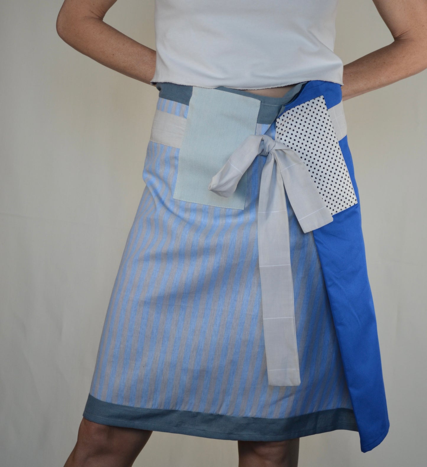 Gonna Emanuela corta Blu